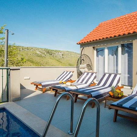 Holiday Home Moliva Donje Sitno Exterior foto