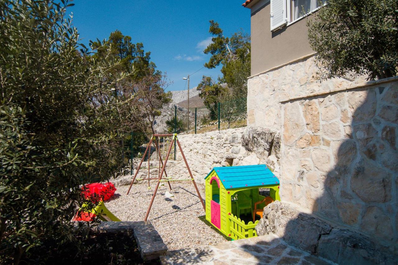 Holiday Home Moliva Donje Sitno Exterior foto
