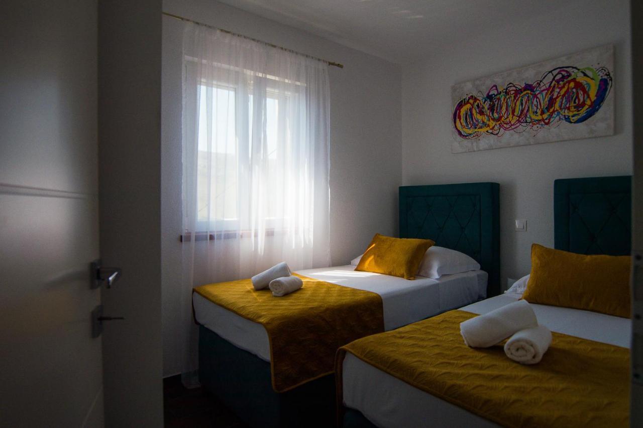Holiday Home Moliva Donje Sitno Exterior foto
