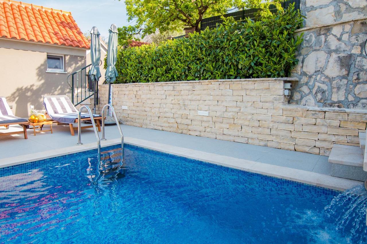 Holiday Home Moliva Donje Sitno Exterior foto