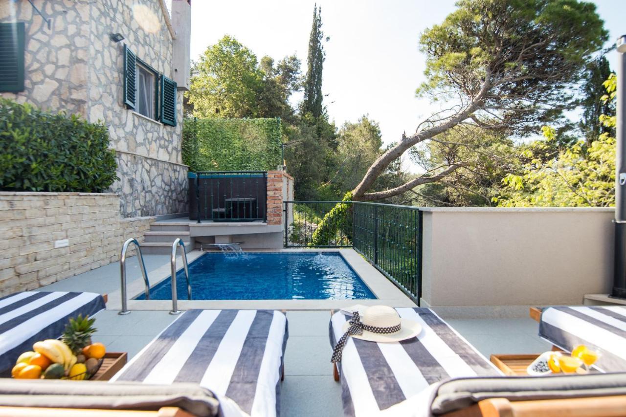 Holiday Home Moliva Donje Sitno Exterior foto