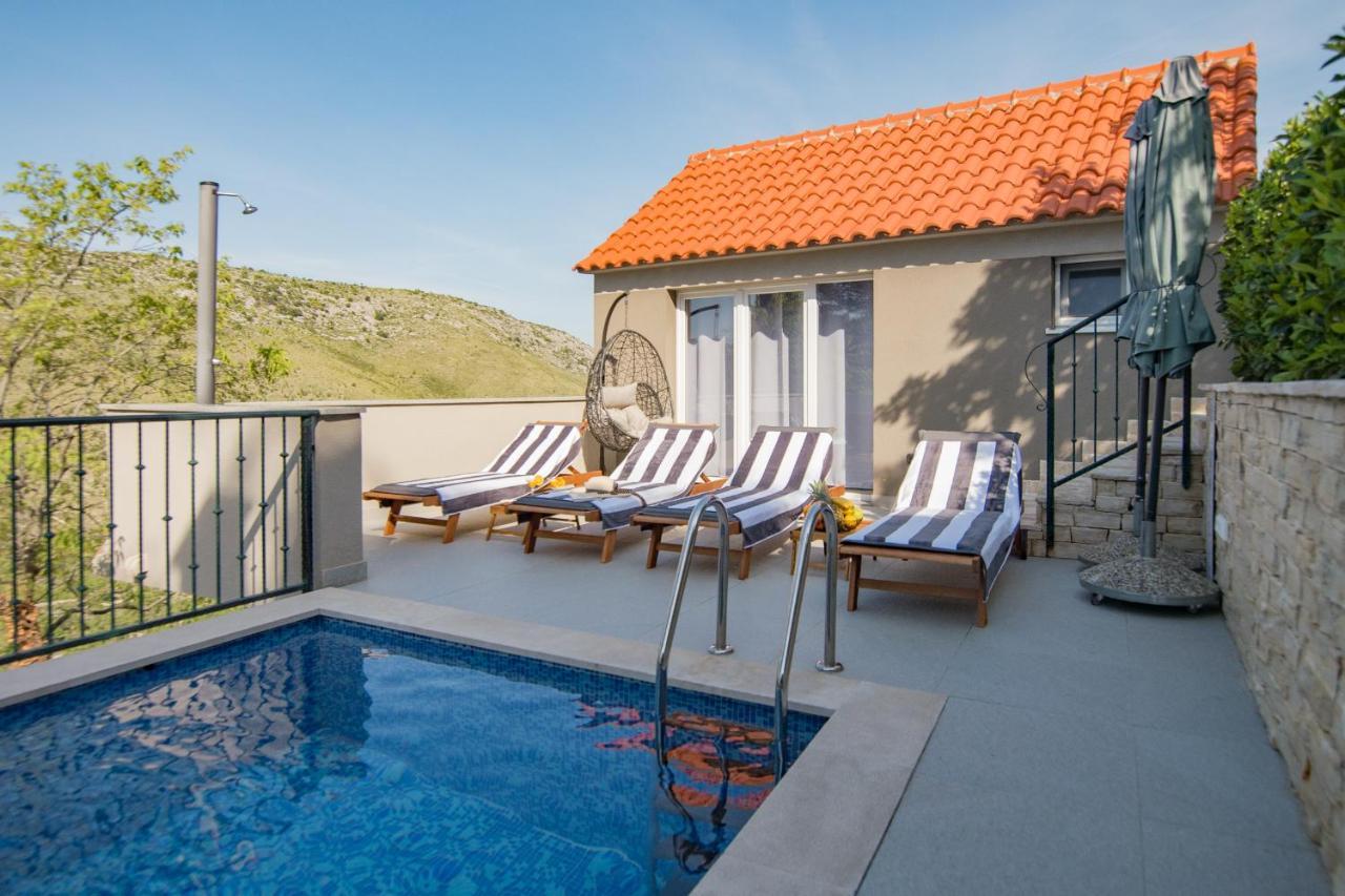 Holiday Home Moliva Donje Sitno Exterior foto